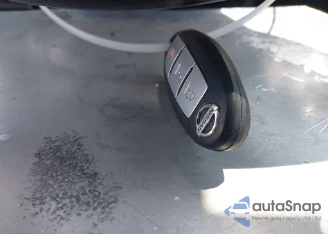 2017 Nissan Pathfinder S z USA, uszkodzony, nr VIN 5N1DR2MN2HC608701